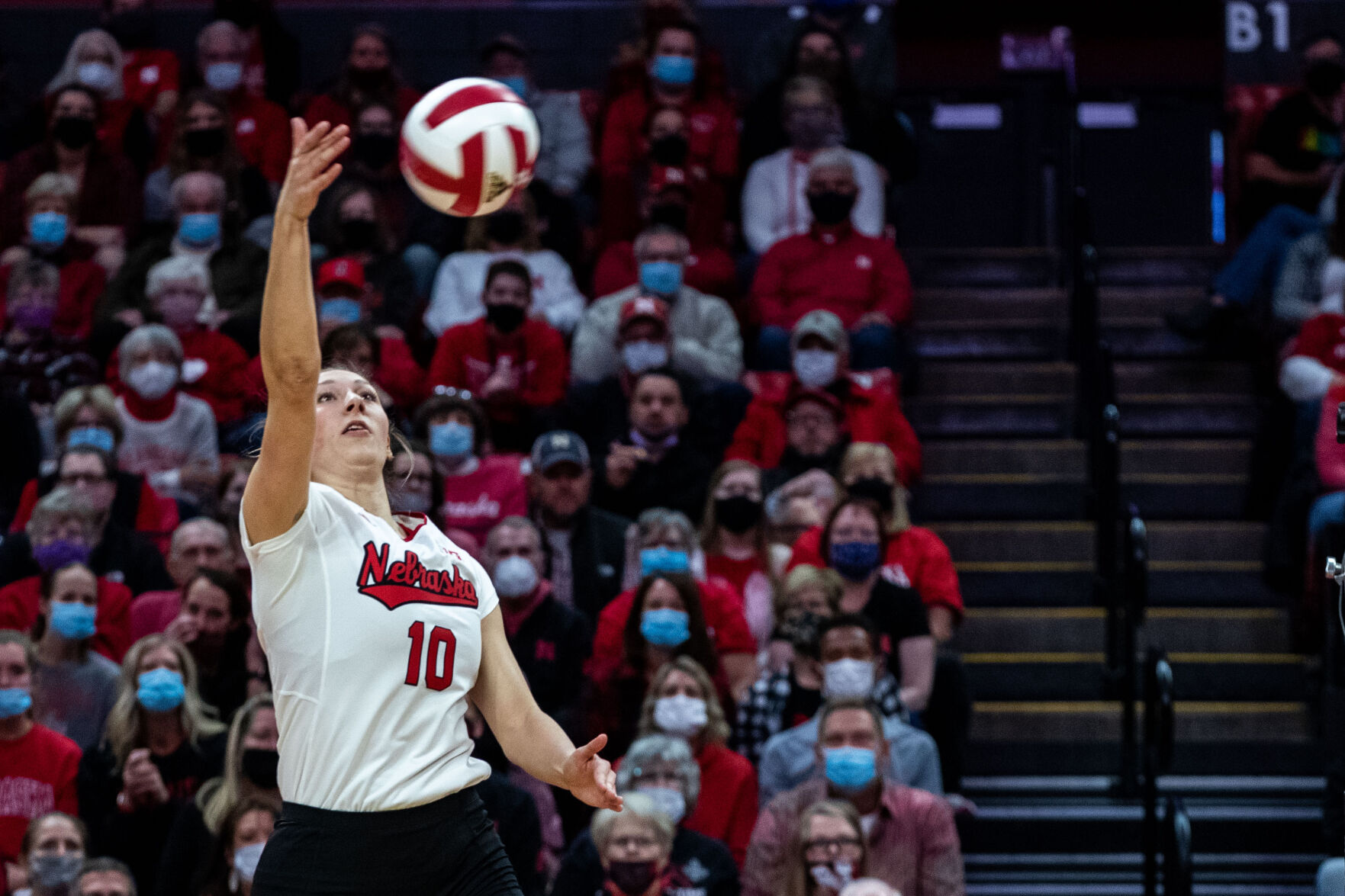 112021-owh-spo-nebvolley-LS11.jpg